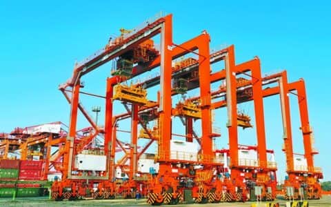 厦门港新增4台聪明的龙门吊 它们的“大脑”国内最先进