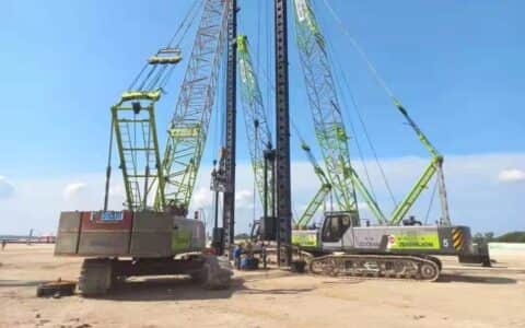助建世界最大铜冶炼厂！中联重科起重机群稳定高效再展龙头实力