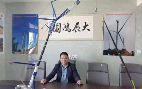 起重世家丨首仁望：中老国际铁路背后的建设者，西南吊装行业的引领者