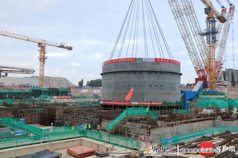 昌江“玲龙一号”全球首堆钢制安全壳下部筒体吊装成功