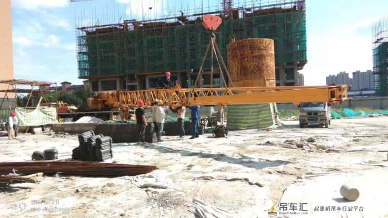 55吨吊车接四节副臂！吊上75米，刺激不刺激？