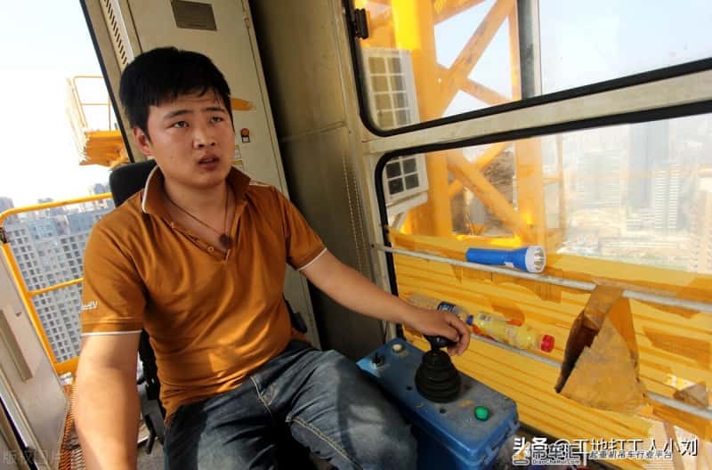 带你们了解 工地上安装一台塔吊到底需要多少钱