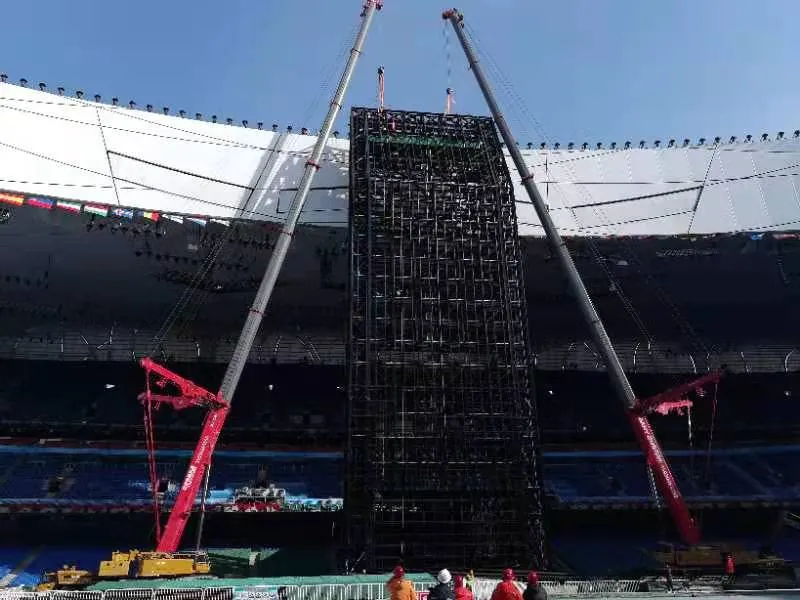 刷屏2022北京冬奥会,大吊车也成网红了...
