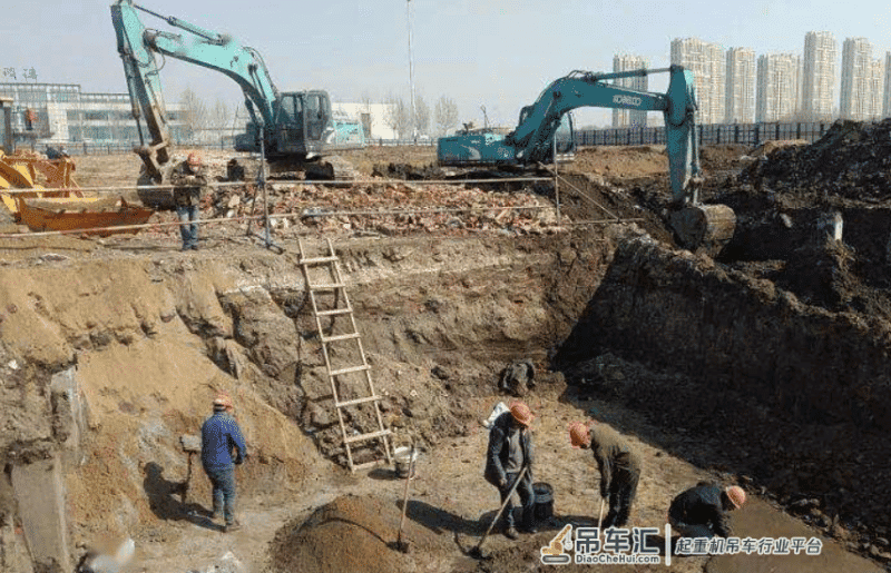 塔吊是如何升高的呢?一篇文章解开大家20多年的疑惑