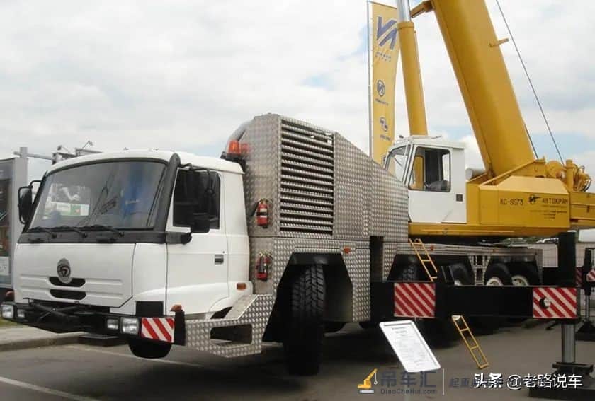 BAZ KS-8973重型轮式起重机 起重市场上的百吨王