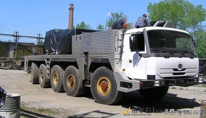 BAZ KS-8973重型轮式起重机 起重市场上的百吨王