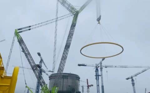 3200履带吊助力漳州核电2号机组环承梁整体吊装