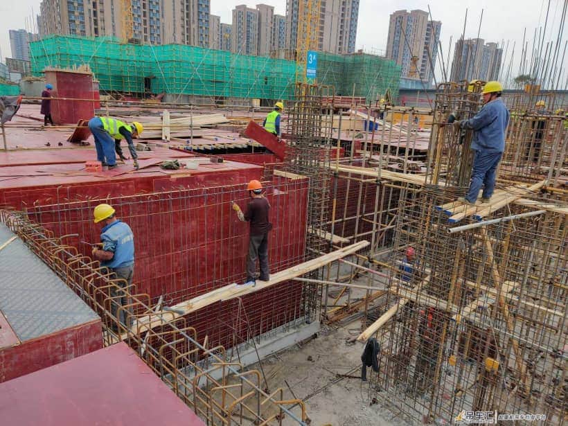 2022年流动式起重机司机复习题及答案