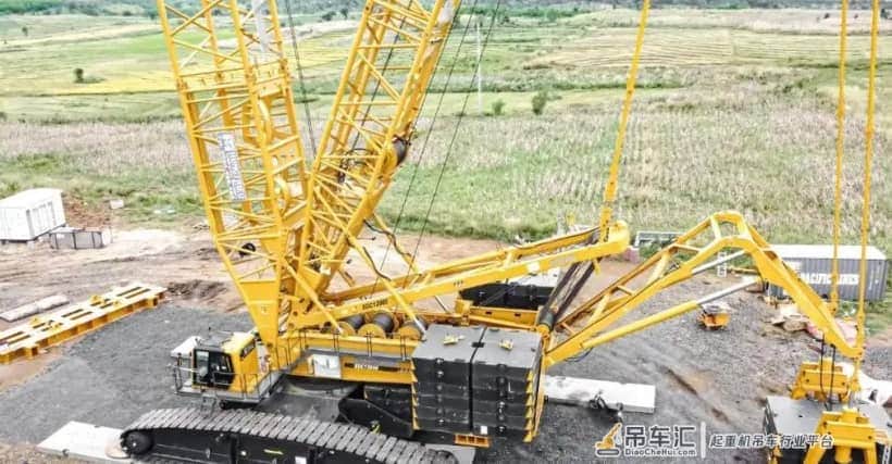 中国造世界最大履带式起重机,一次吊装上千吨,多国纷纷排队求购