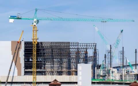 报考塔吊司机证、塔吊指挥证需要具备哪些条件？