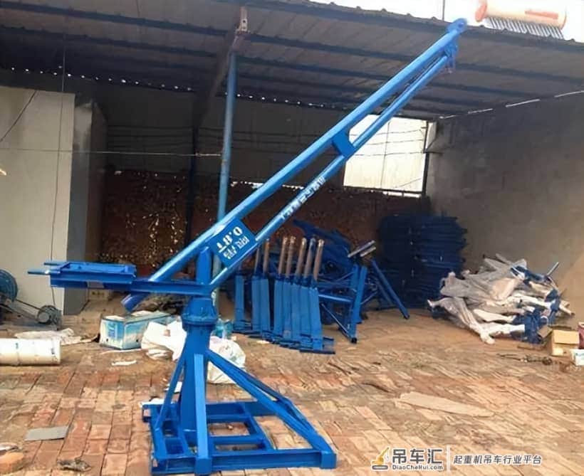「成华制造」悬臂吊和小吊机的区别在哪里?