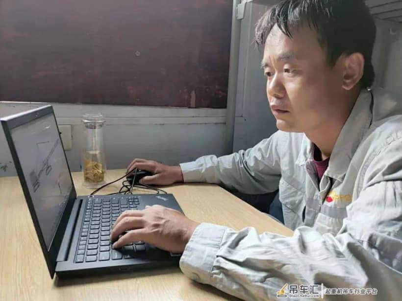 奋斗者风采|雷杰:跨界玩转4000吨起重机