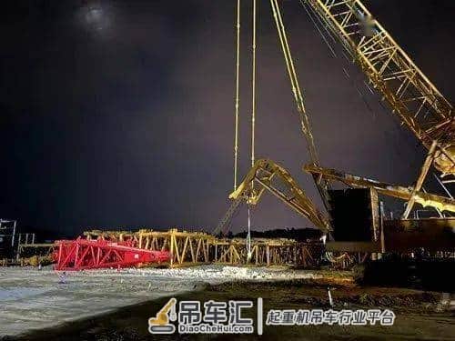 4000吨履带吊首船部件抵达泉州国亨项目!2天完成80车次部件现场卸车
