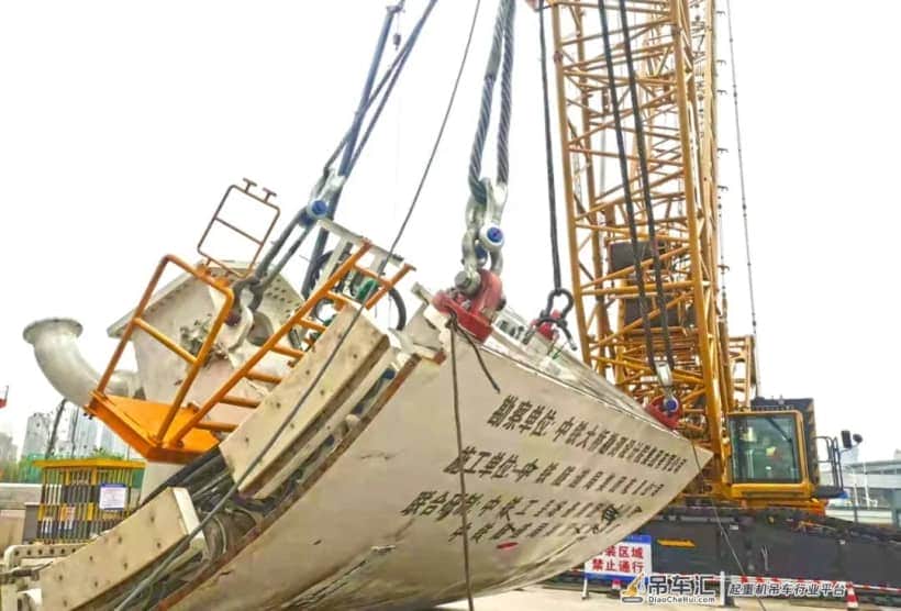 盾构机“心脏”就位,徐工履带起重机助力亚洲最长地铁环线建设