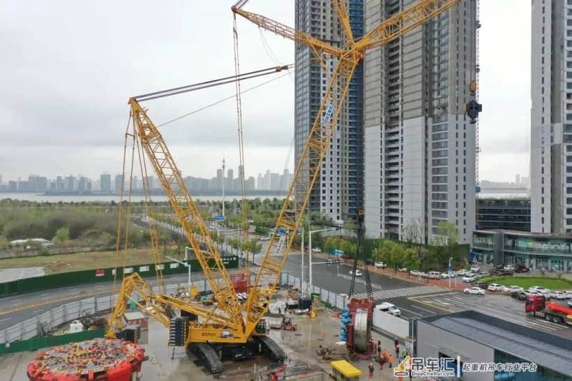 盾构机“心脏”就位,徐工履带起重机助力亚洲最长地铁环线建设