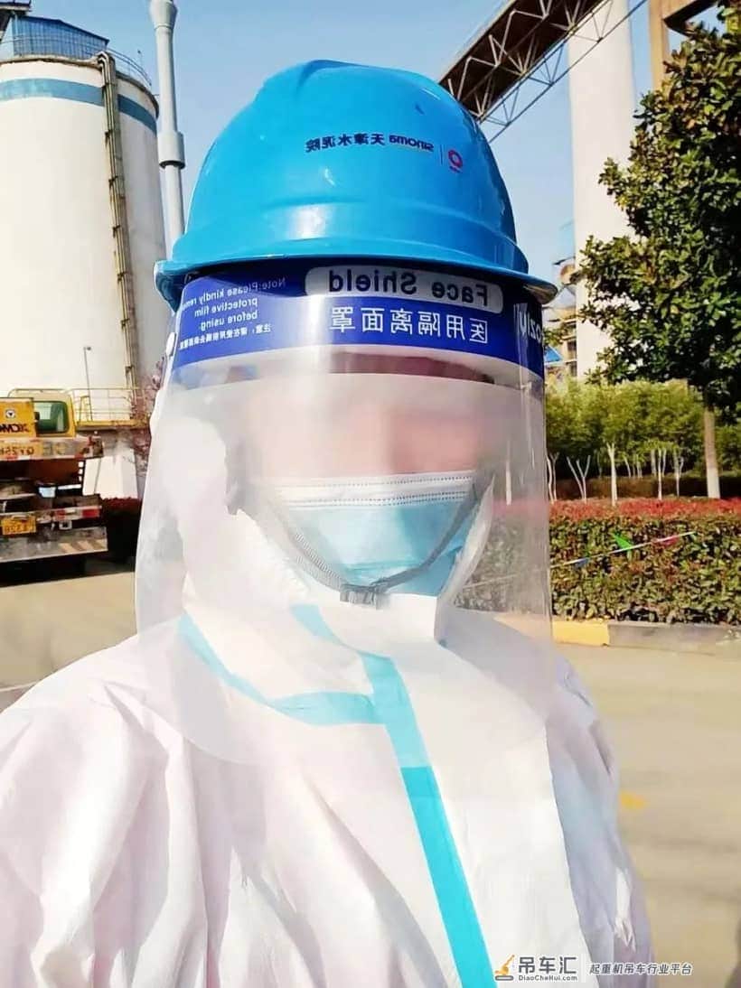 春季大干 徐工履带起重机多款新型号产品投入市场