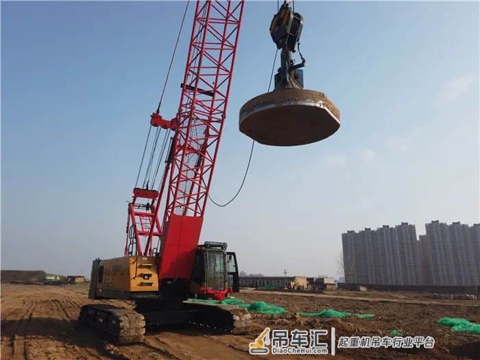 别扎堆挤常规吊车市场，这款强夯设备竞争力堪比300t