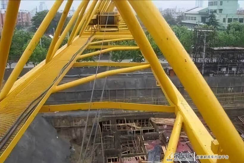 施工现场塔吊安全常见19项通病隐患