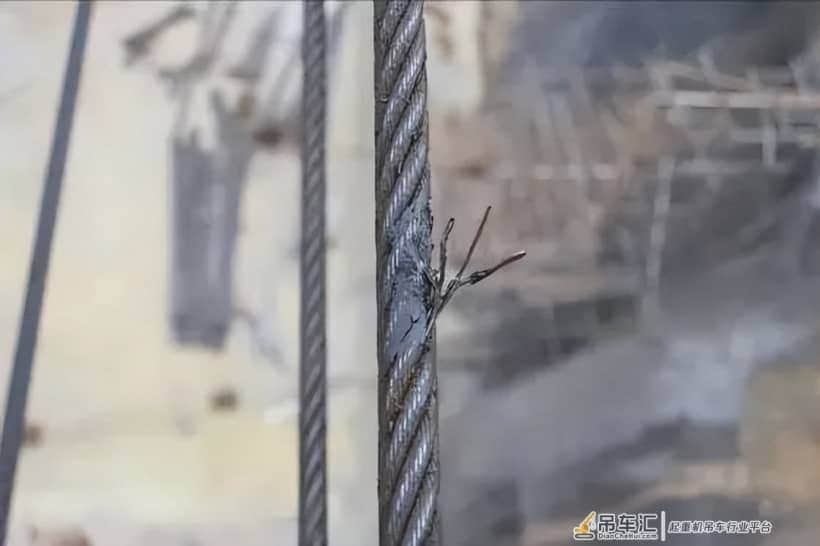 施工现场塔吊安全常见19项通病隐患