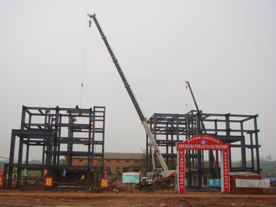 201138939749-1.jpg