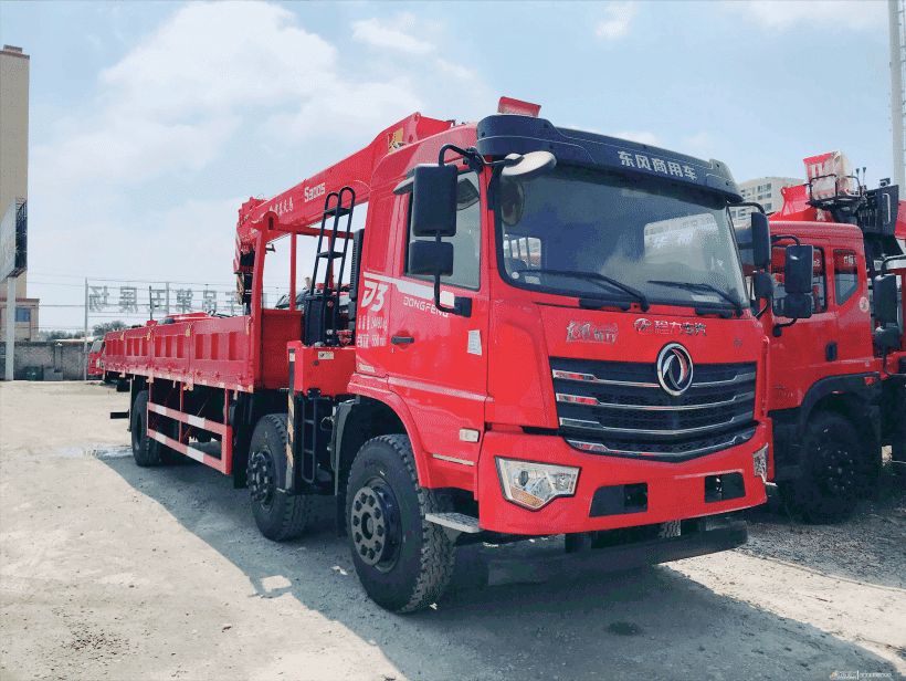 随车吊徐工宏昌天马12吨 东风畅行D3随车起重运输车