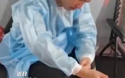 女塔吊员60米高空热中暑；建筑工人从鞋里倒出水……每一滴汗水都是一个动人的故事