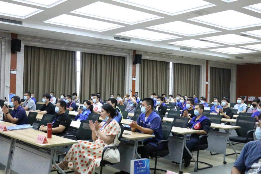 现场直击!桥式起重机、叉车大赛在齐河举行