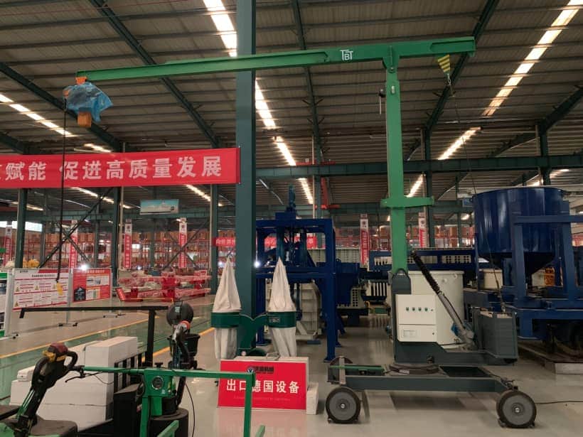 小型吊车、砌块吊车、大砌块施工工具