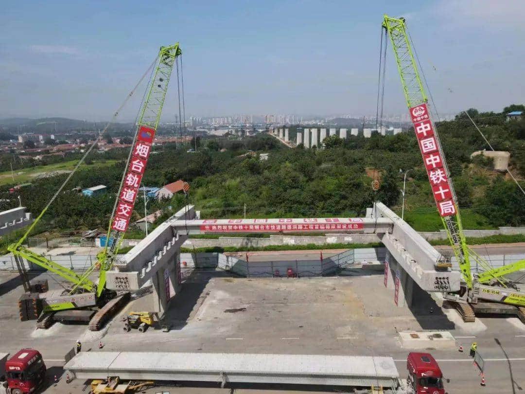 起重世家丨李振华：携手中联步“履”不停，打造“海陆”双栖布局！