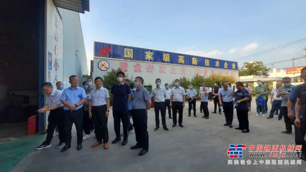 协会建筑起重机械分会2022年度中期理事会在徐州召开
