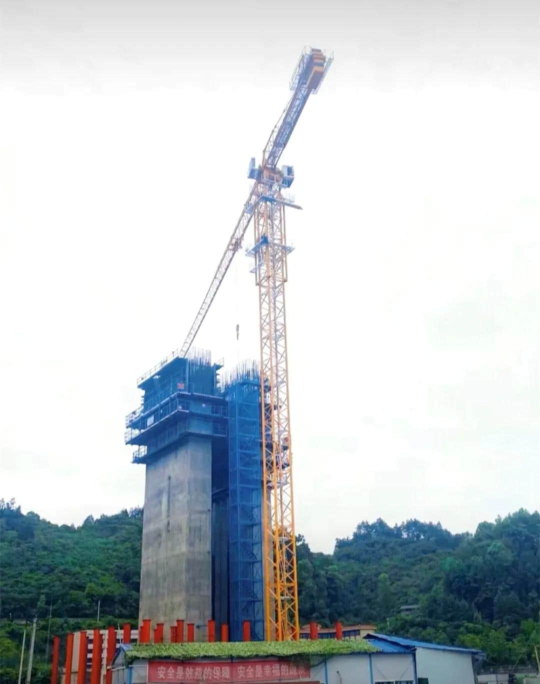 R代塔机实力领秀,中联重科与中远海运重工达成合作