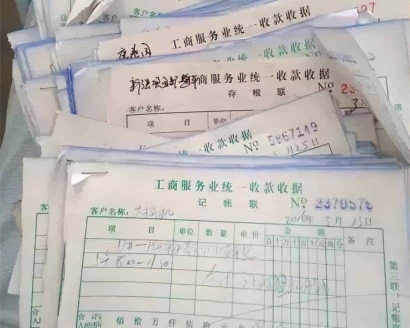 心累!5个月没干过一钩活,吊车都长草了
