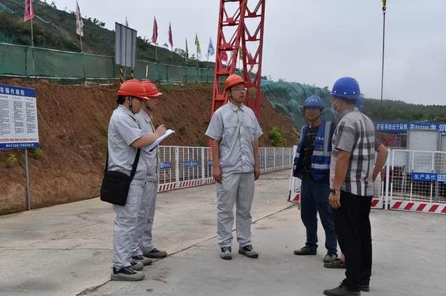 铜川市特种设备检验所全力做好玉皇阁二号桥起重机械检验工作