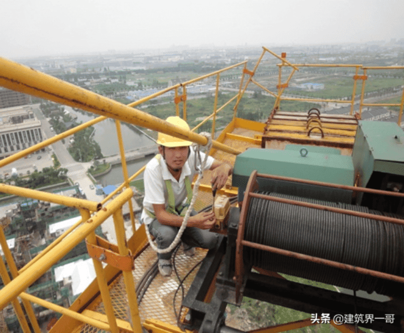 起重机械设备安全防护标准化管理培训PPT