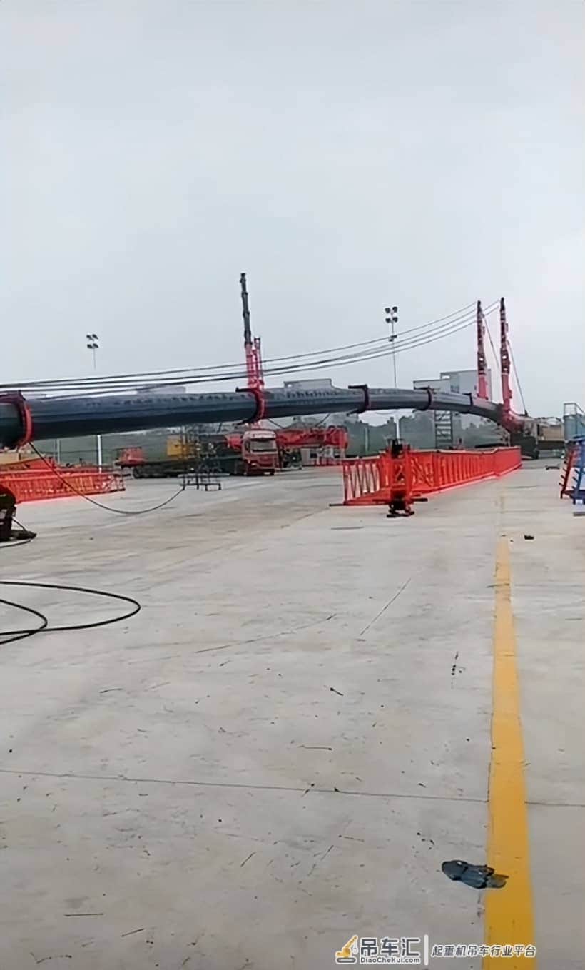 220吨新车,7节臂趴平打黄油,谁敢一战?
