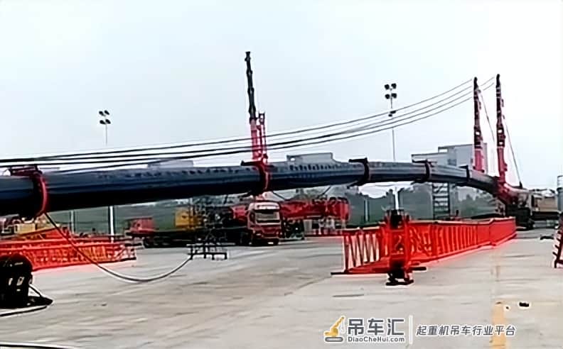 220吨新车,7节臂趴平打黄油,谁敢一战?