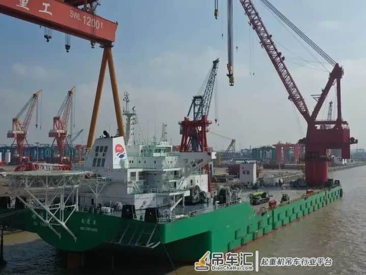 中船上海船舶设计院签海上风电4000吨全回转起重船的详细设计合同