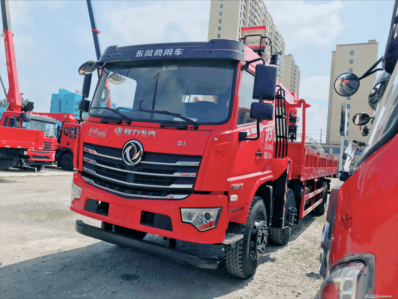 随车吊徐工宏昌天马12吨 东风畅行D3随车起重运输车