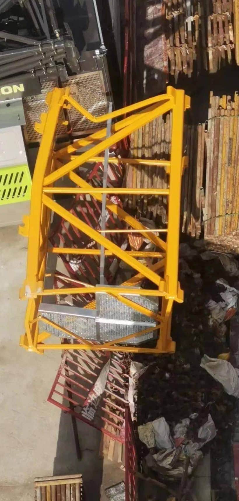 事故快报|陕西西安一在建工地,塔吊顶升时发生倒塌事故,附:塔式起重机危险源及防控措施