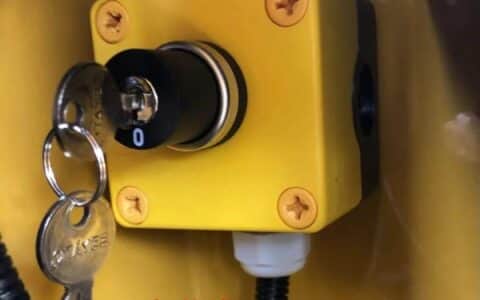 履带吊强制开关的使用注意事项